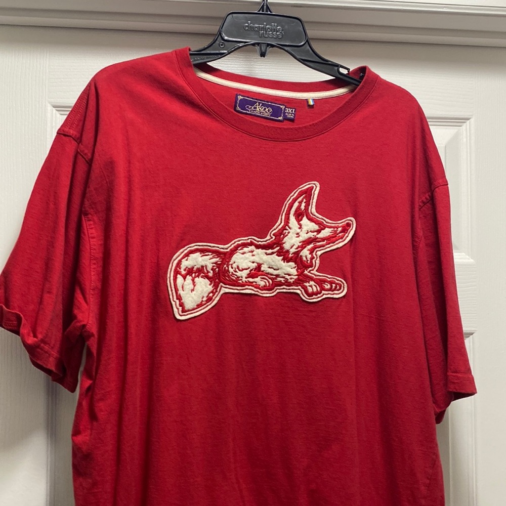 Akoo Tee
